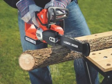 Black + Decker 18V 2,0 Ah Li-Ion Akku-Kettensäge, 20 cm Schwertlänge, max. 160mm Astdurchmesser, GKC1820L20 - 