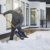 Fiskars Schneeräumer für kleine und große Schneemengen, Gesamtlänge 156 cm, Kunststoff/Aluminium, SnowXpert, 1003469 - 